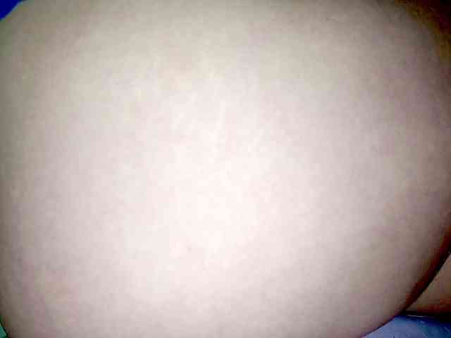 PetiteIvoryqueens webcam