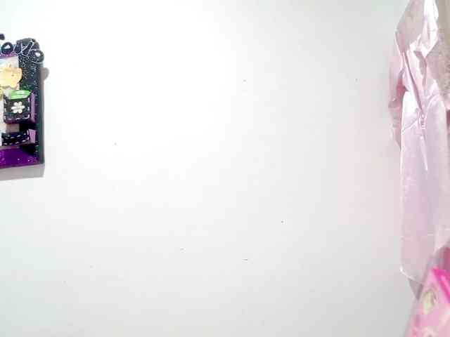 PetiteIvoryqueens webcam