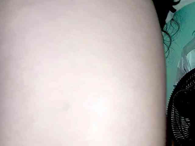 PetiteIvoryqueens webcam