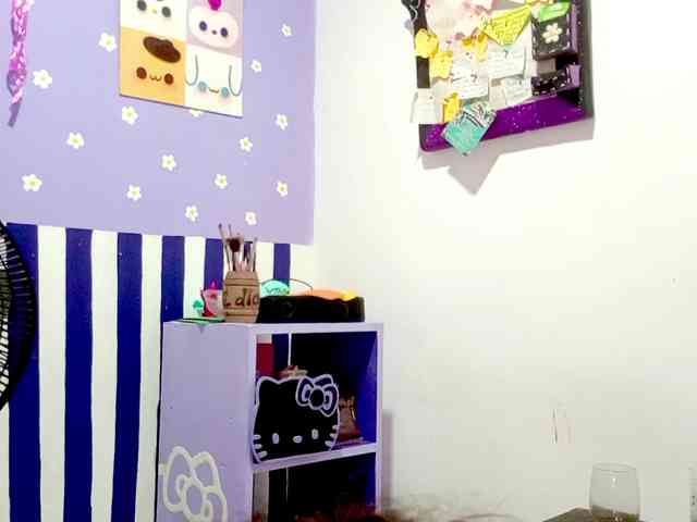 PetiteIvoryqueens webcam