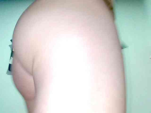 PetiteIvoryqueens webcam