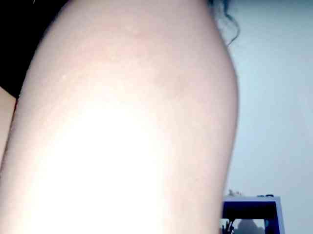 PetiteIvoryqueens webcam