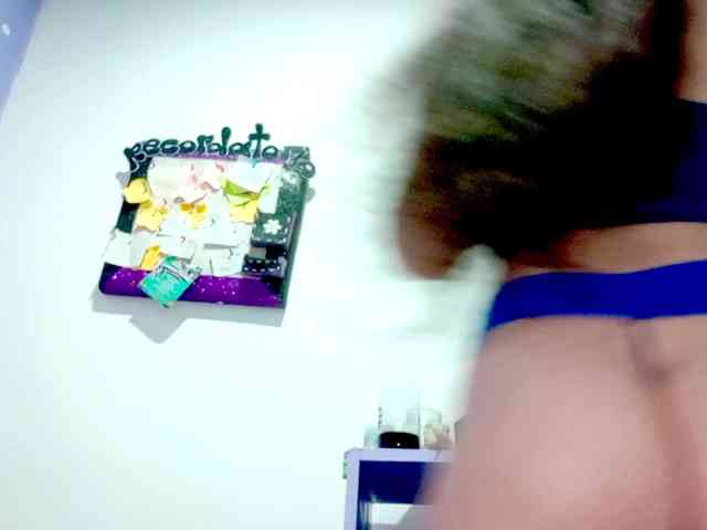 PetiteIvoryqueens webcam