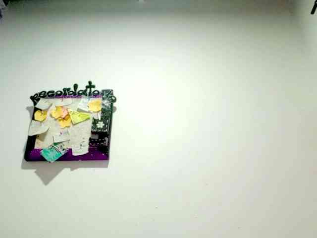PetiteIvoryqueens webcam