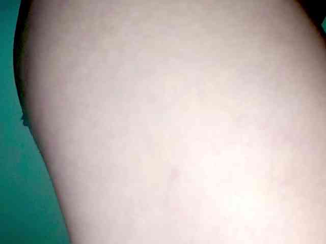 PetiteIvoryqueens webcam