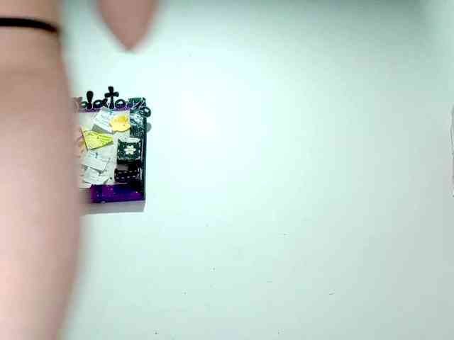 PetiteIvoryqueens webcam