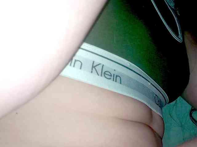 PetiteIvoryqueens webcam