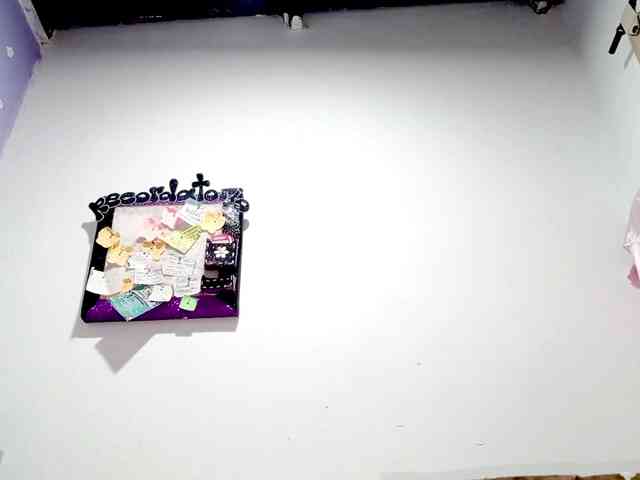 PetiteIvoryqueens webcam