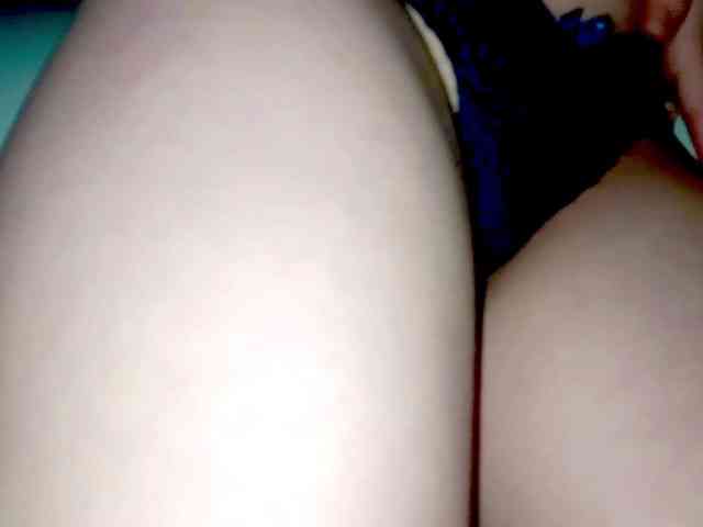 PetiteIvoryqueens webcam