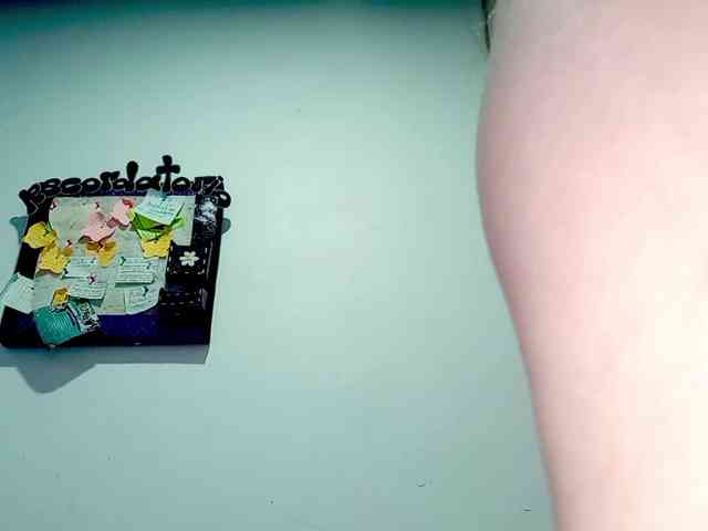 PetiteIvoryqueens webcam