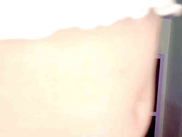 PetiteIvoryqueens webcam