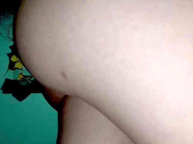 PetiteIvoryqueens webcam