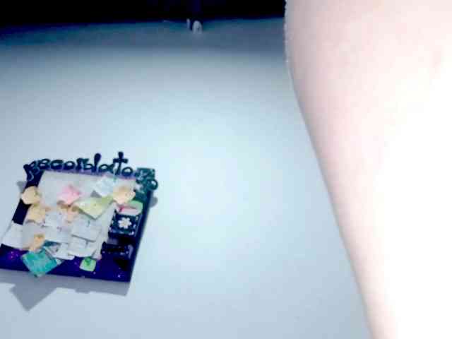 PetiteIvoryqueens webcam