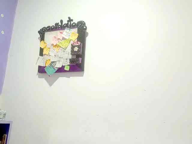 PetiteIvoryqueens webcam