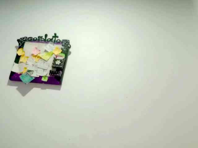 PetiteIvoryqueens webcam