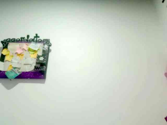 PetiteIvoryqueens webcam