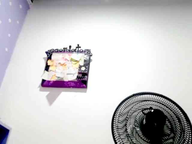 PetiteIvoryqueens webcam