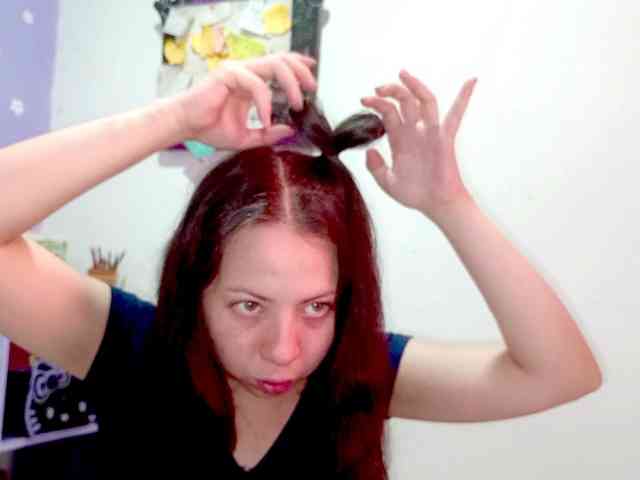 Modelo: PetiteIvoryqueens