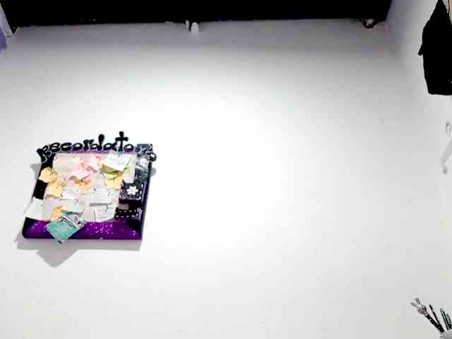 PetiteIvoryqueens webcam