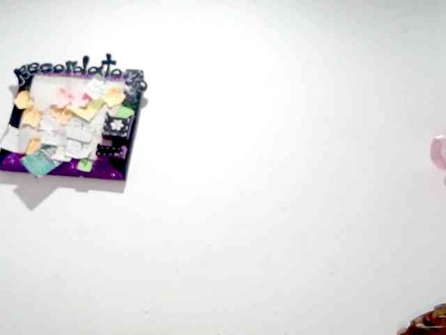 PetiteIvoryqueens webcam