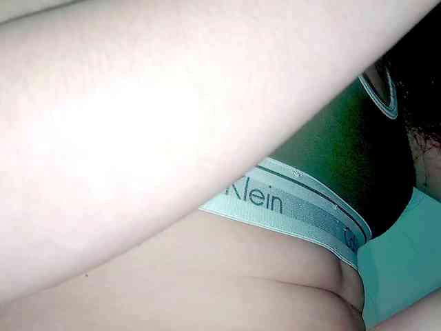 PetiteIvoryqueens webcam
