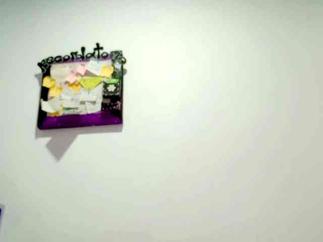 PetiteIvoryqueens webcam
