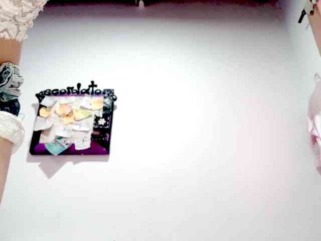PetiteIvoryqueens webcam