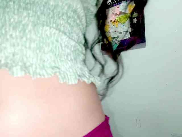 PetiteIvoryqueens