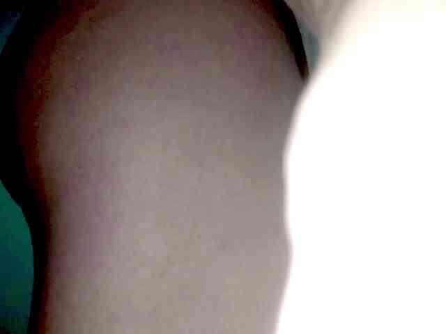 PetiteIvoryqueens webcam