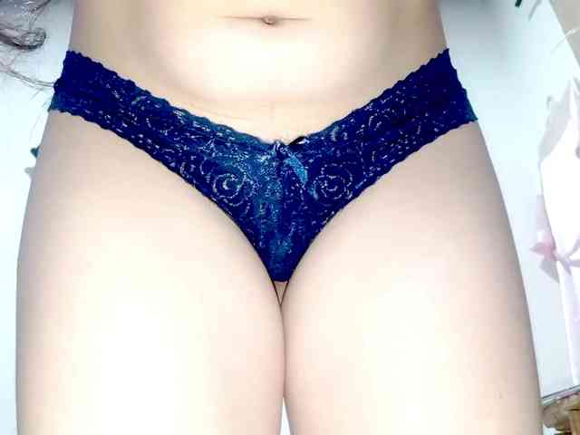 PetiteIvoryqueens
