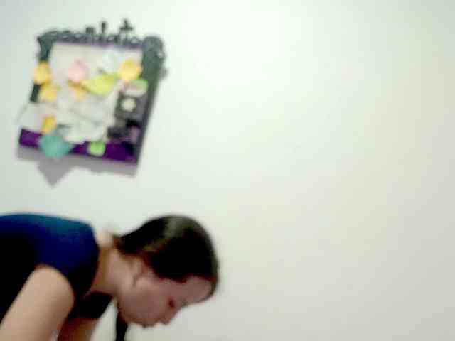 PetiteIvoryqueens webcam