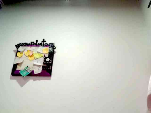 PetiteIvoryqueens webcam