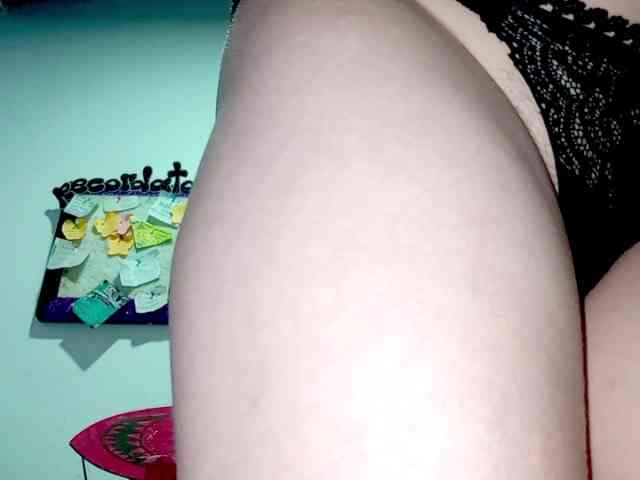 PetiteIvoryqueens