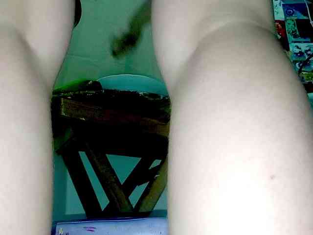 PetiteIvoryqueens webcam