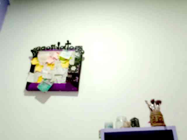 PetiteIvoryqueens webcam