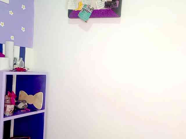 PetiteIvoryqueens webcam