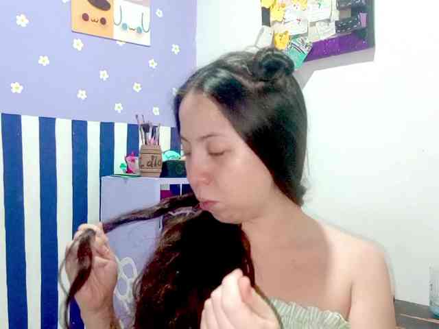 PetiteIvoryqueens webcam