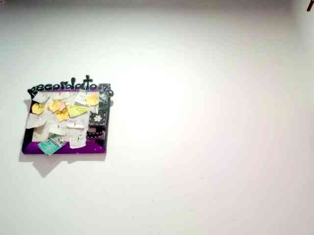 PetiteIvoryqueens webcam