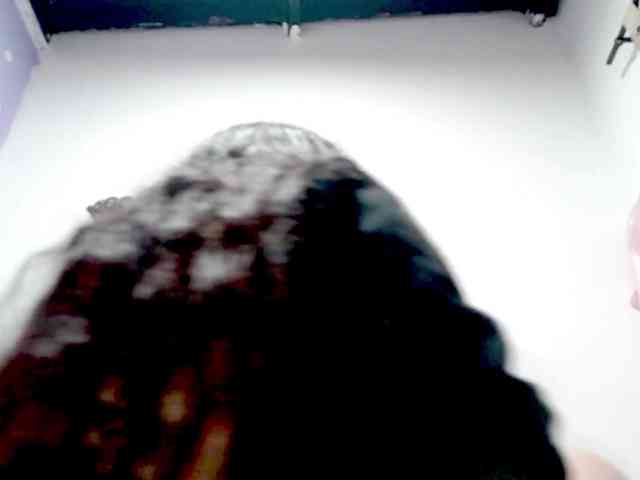 PetiteIvoryqueens webcam