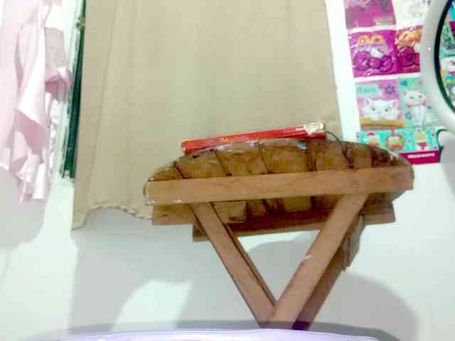 PetiteIvoryqueens webcam