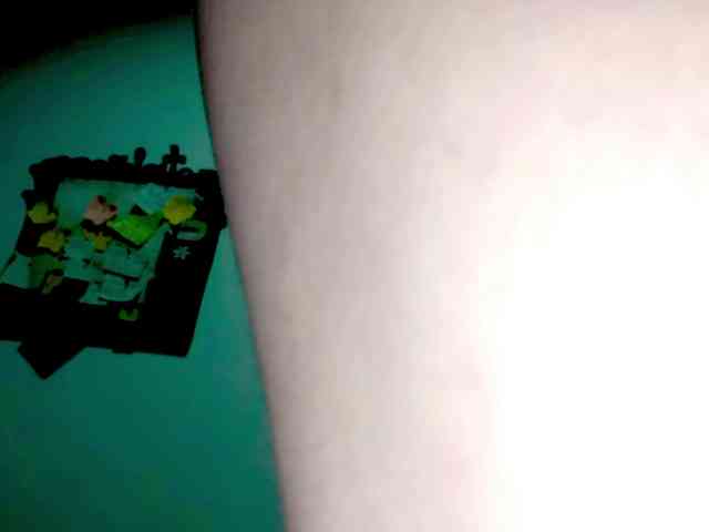 PetiteIvoryqueens webcam
