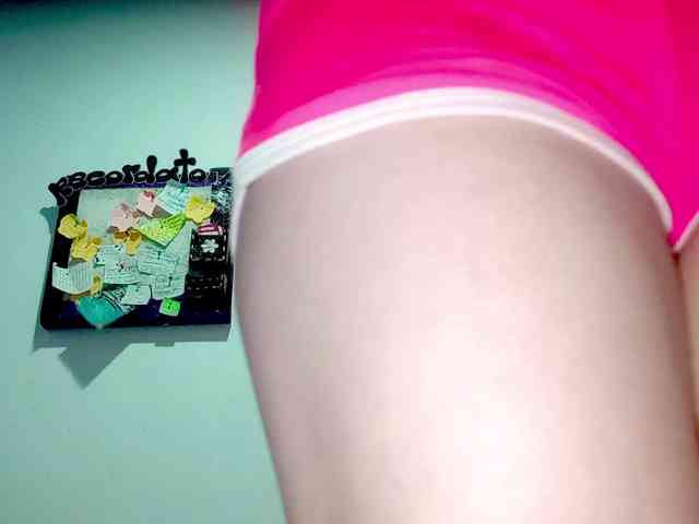 PetiteIvoryqueens webcam