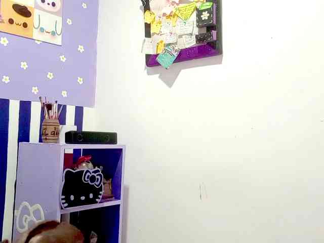 PetiteIvoryqueens webcam