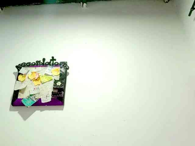 PetiteIvoryqueens webcam