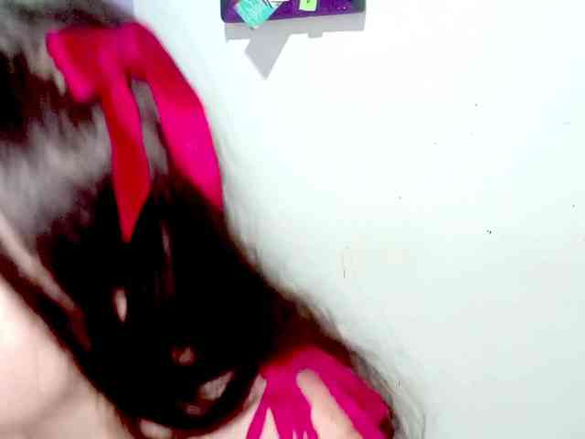 PetiteIvoryqueens webcam