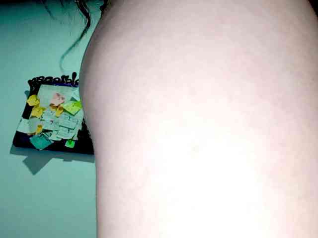 PetiteIvoryqueens webcam