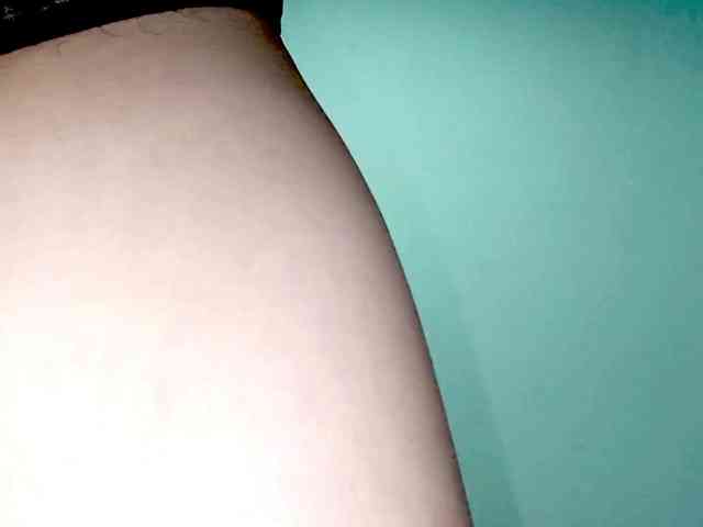 PetiteIvoryqueens webcam