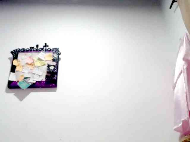 PetiteIvoryqueens webcam