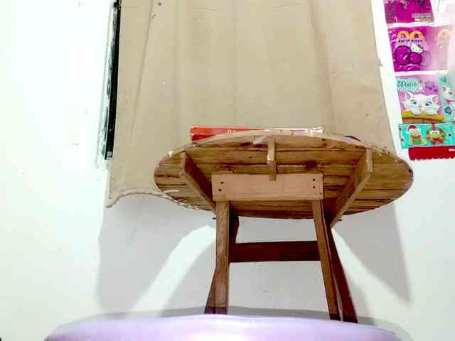 PetiteIvoryqueens webcam