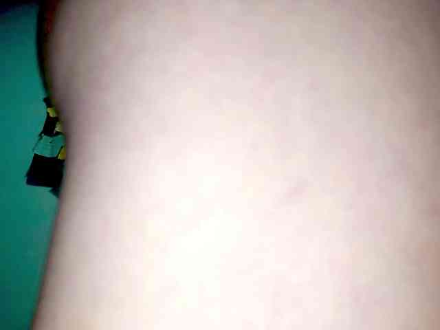 PetiteIvoryqueens webcam